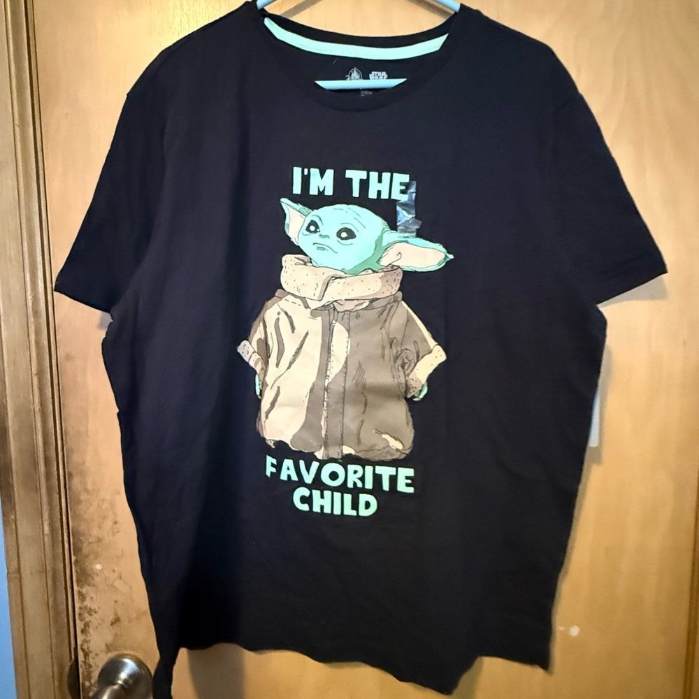 Disney Star Wars Baby Yoda Grogu I am the Favorite Child Black Tshirt XL NWT